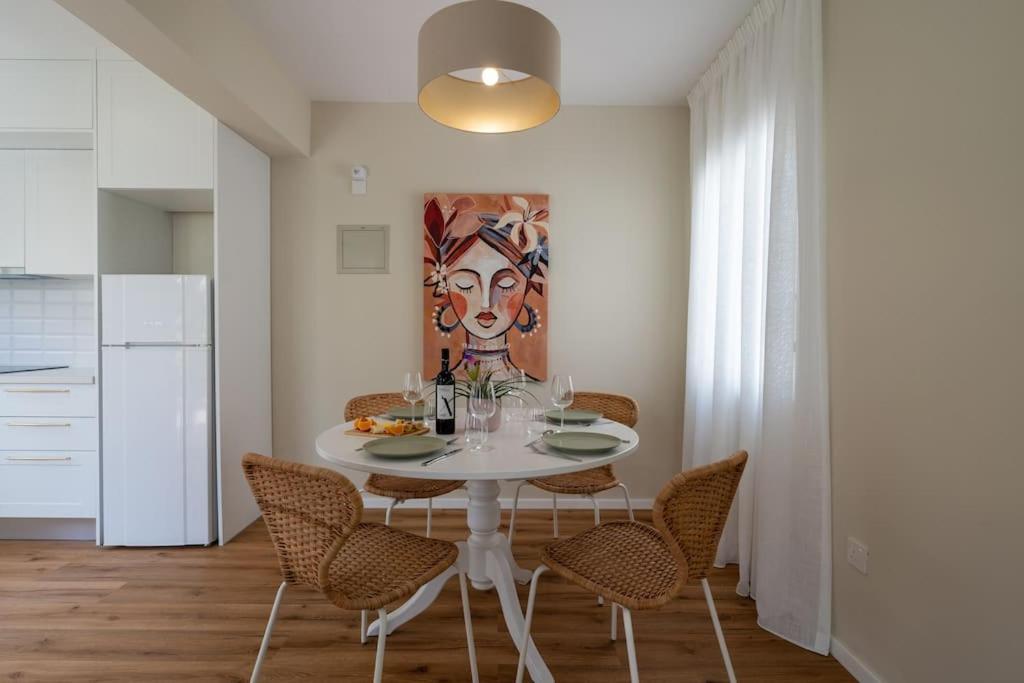 Cozy Nerina Cottage At Harbour Paphos Esterno foto