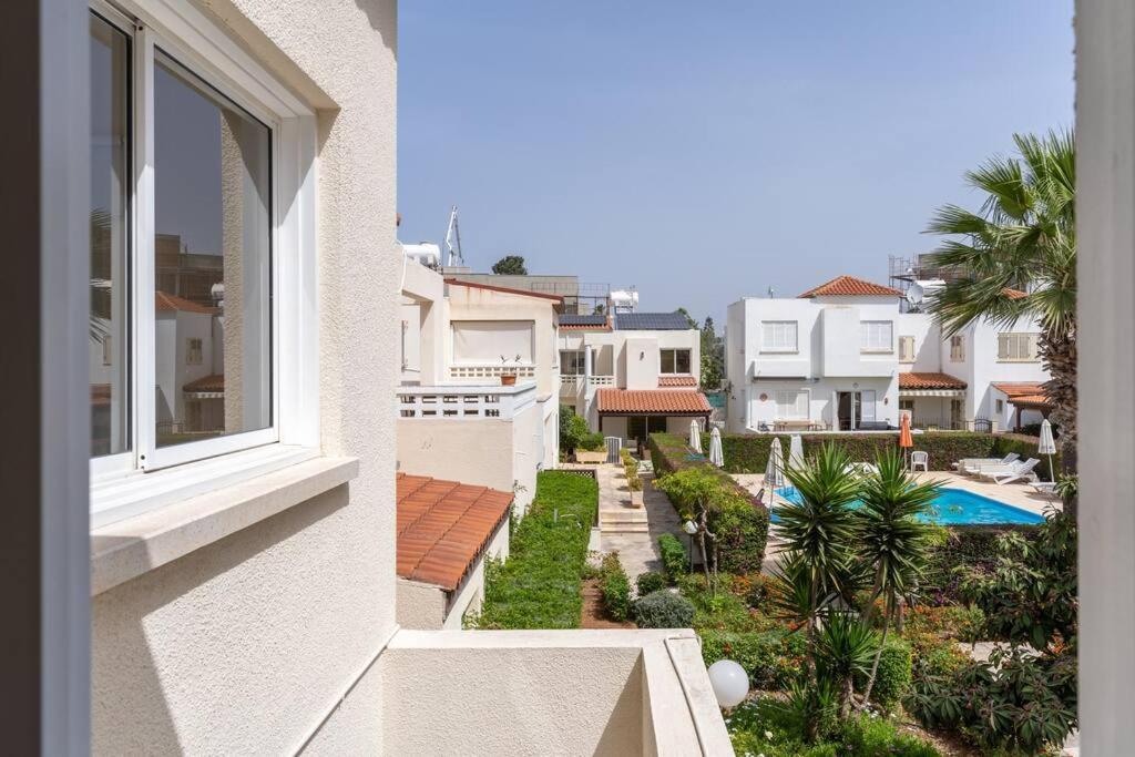 Cozy Nerina Cottage At Harbour Paphos Esterno foto